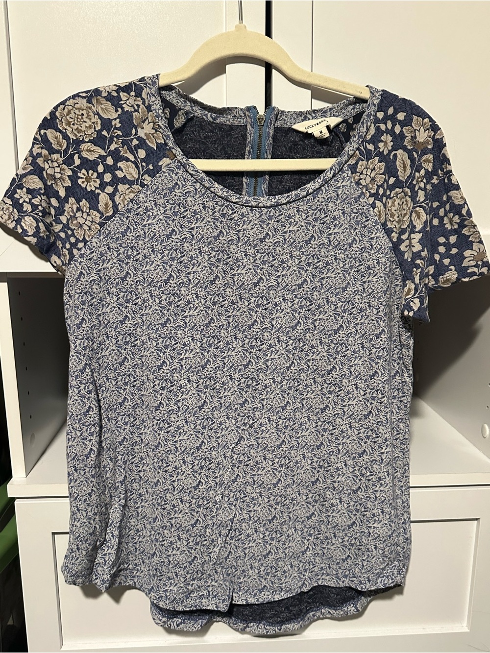 Lucky Brand Blue Lace Mixed Print Short Sleeve Top Size M